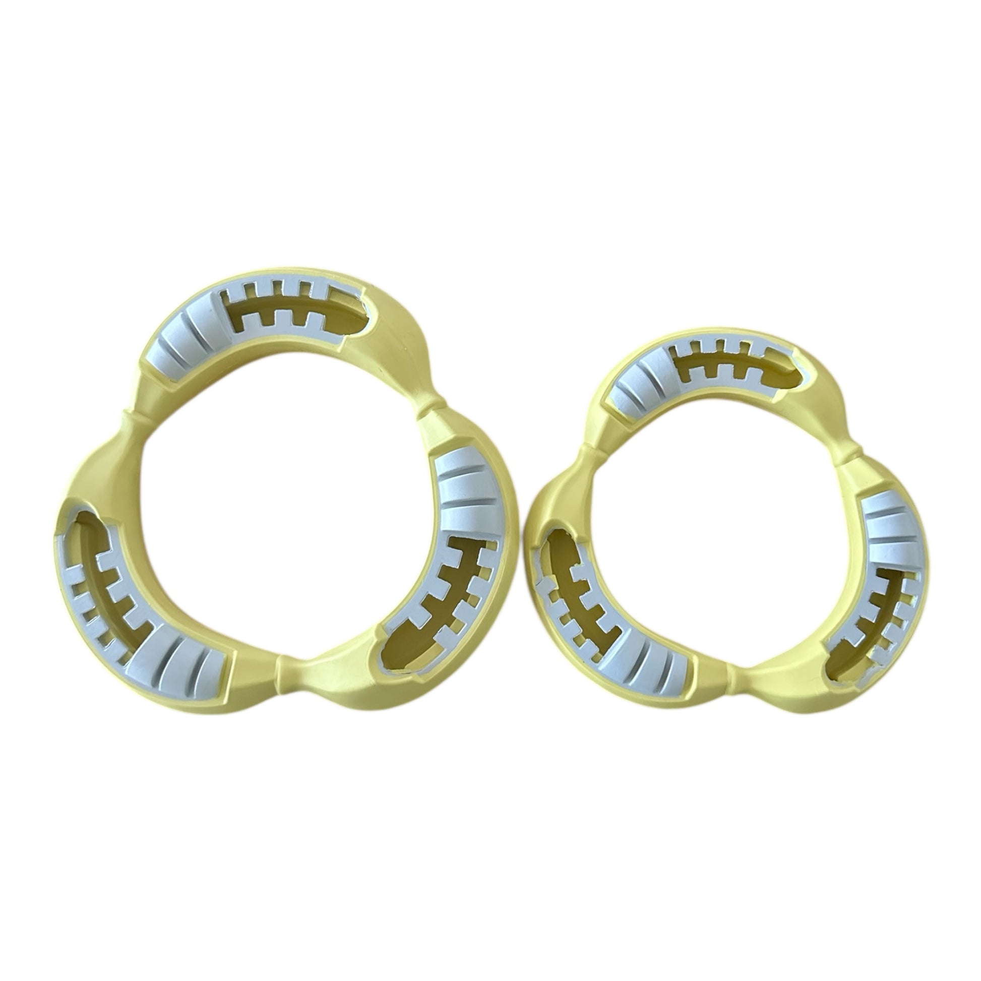 Durable na-na ring made from natural rubber that is good for fetch and tog-of-war with strong dogs or puppies